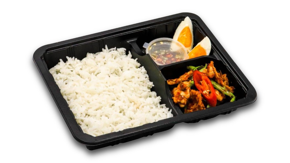 ข้าวหน้าหมูผัดพริกขิงถั่วฝักยาว + ไข่เค็ม (Khaao Nah Moo Pad Prig Khing Tua Fak-Yaao + Khai Kem) — Baan Khanitha Express Meal Box