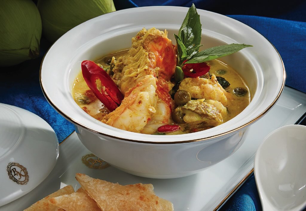 Goong Naang Pud Kaprow Grob